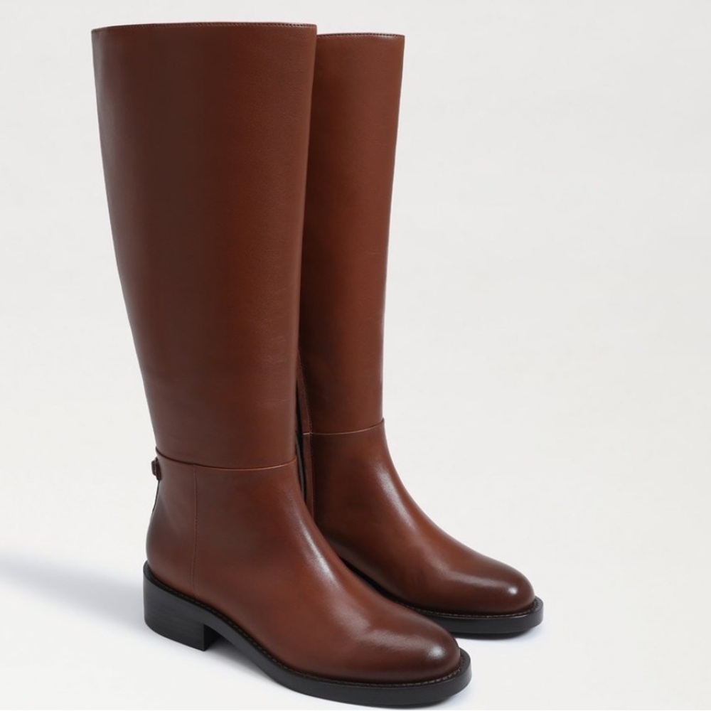 Sam Edelman women
Leather RIDING BOOT COLOR: Rich Cognac Leather size 7.5 NEW